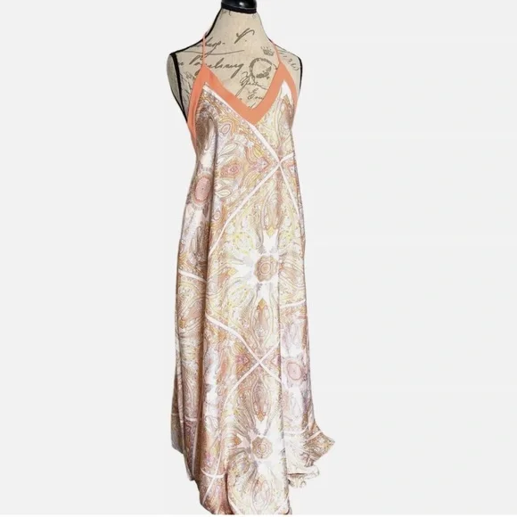 F21 | Silky Maxi - Picture 4 of 14